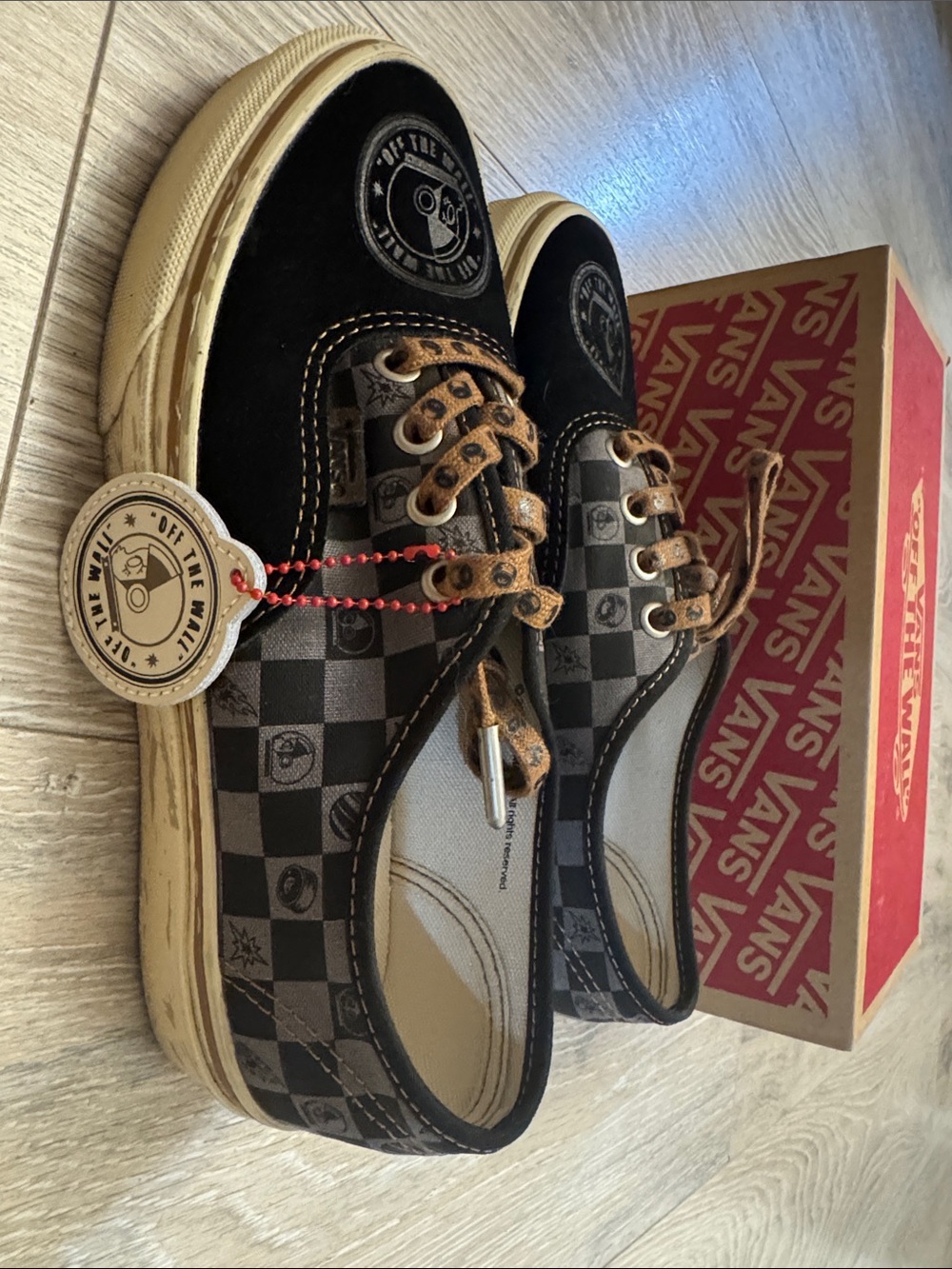 VANS x SPACE MOLLY Authentic Shoe - Picture 2 of 3